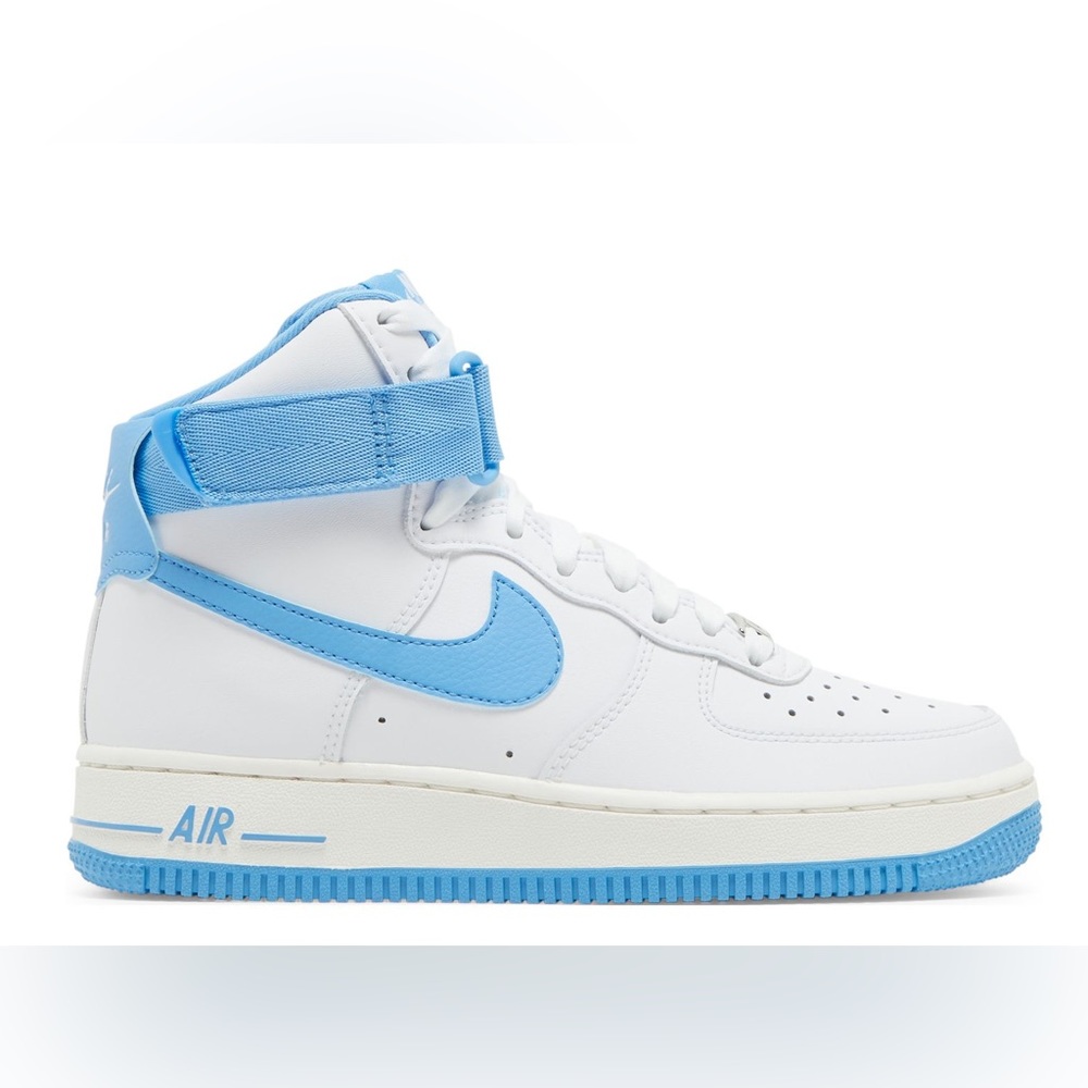 New in Box Nike Air Force 1 High OG QS Womens 8 White/University Blue-Sail